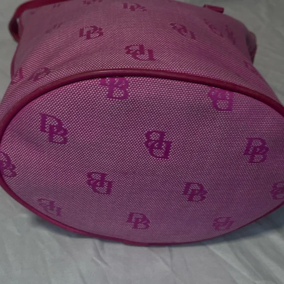 Vintage Dooney Bourke  North South bright pink logo bucket bag leather trim EUC - Picture 5 of 14